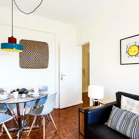 Whome | Anjos Stylish #6 Apartment